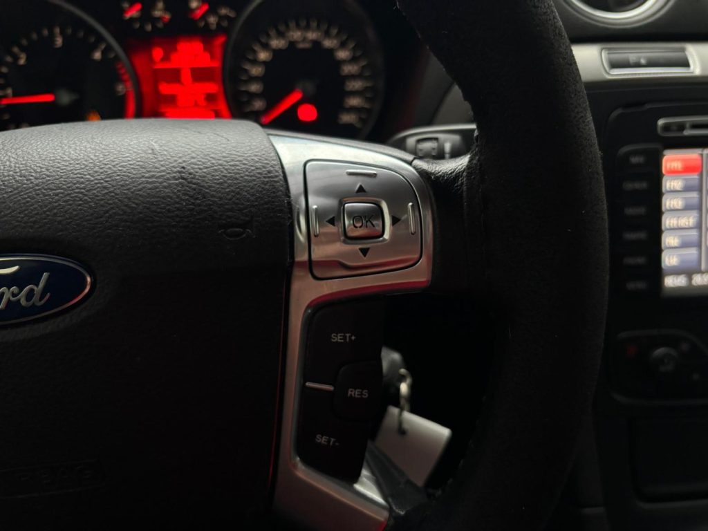 FORD S-Max 2.0 TDCi 163CV 7 posti **per commercianti** - 14