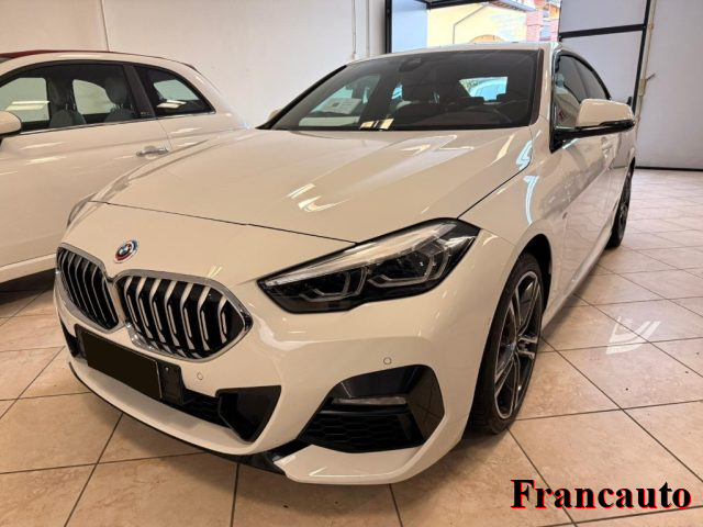 BMW 218 Bianco perlato