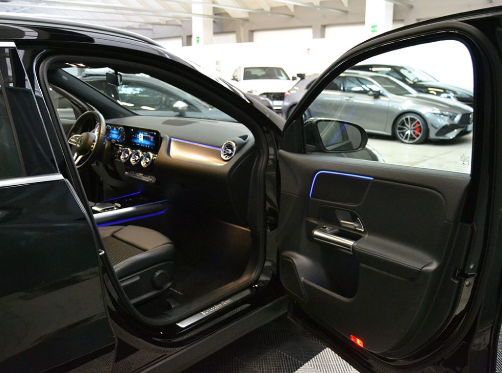 MERCEDES-BENZ GLA 200 Automatic Sport  Km 18.000  Iva Esposta ** - 4