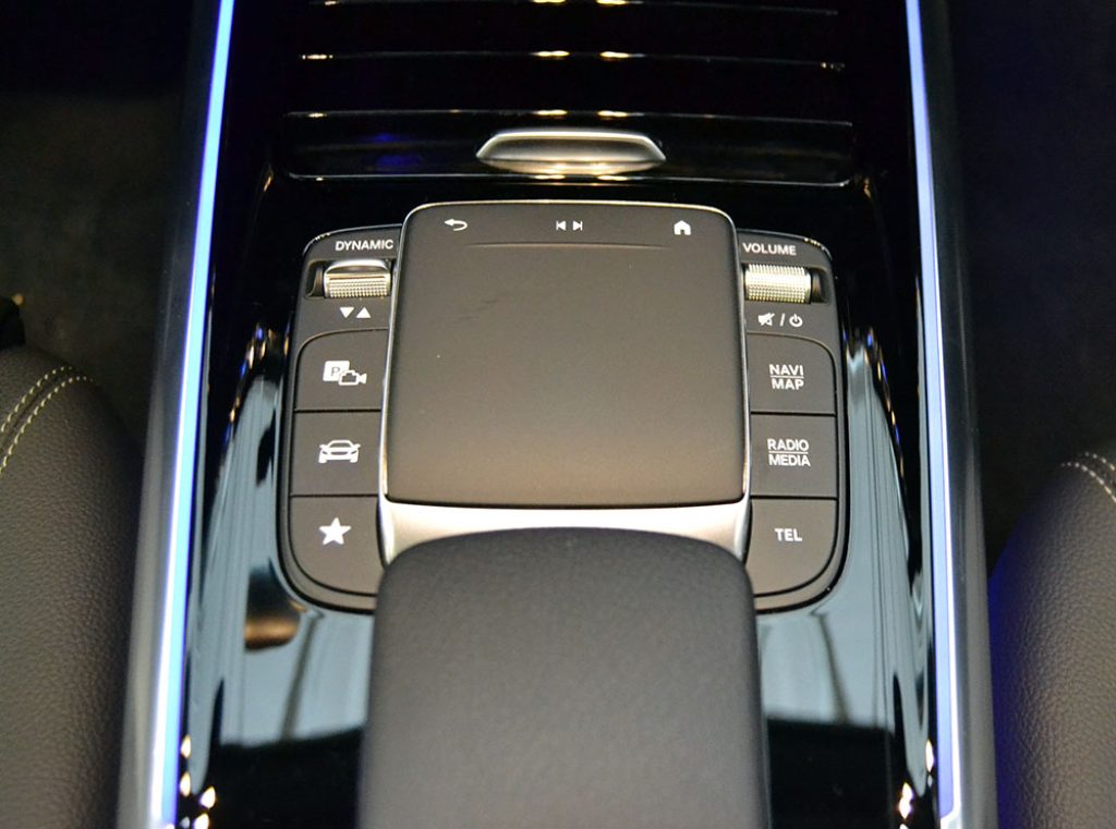 MERCEDES-BENZ GLA 200 Automatic Sport  Km 18.000  Iva Esposta ** - 10