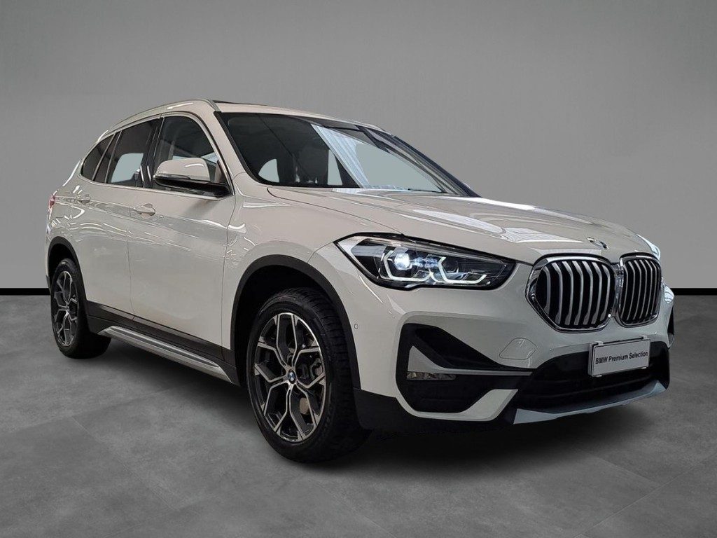 BMW X1 sDrive18d xLine Aut. + Tetto Apr. - 17