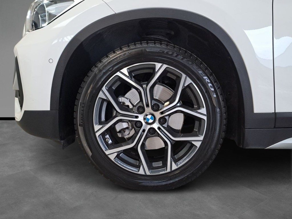 BMW X1 sDrive18d xLine Aut. + Tetto Apr. - 5