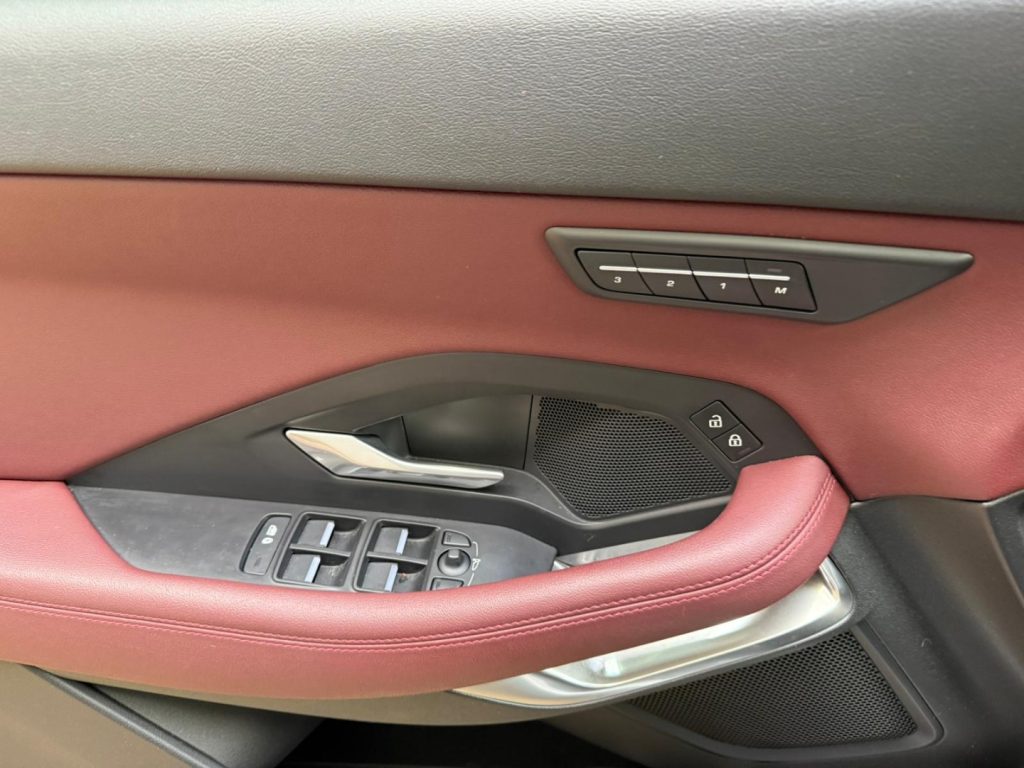 JAGUAR E-Pace 2.0D I4 163 CV AWD Auto R-Dynamic S - 23