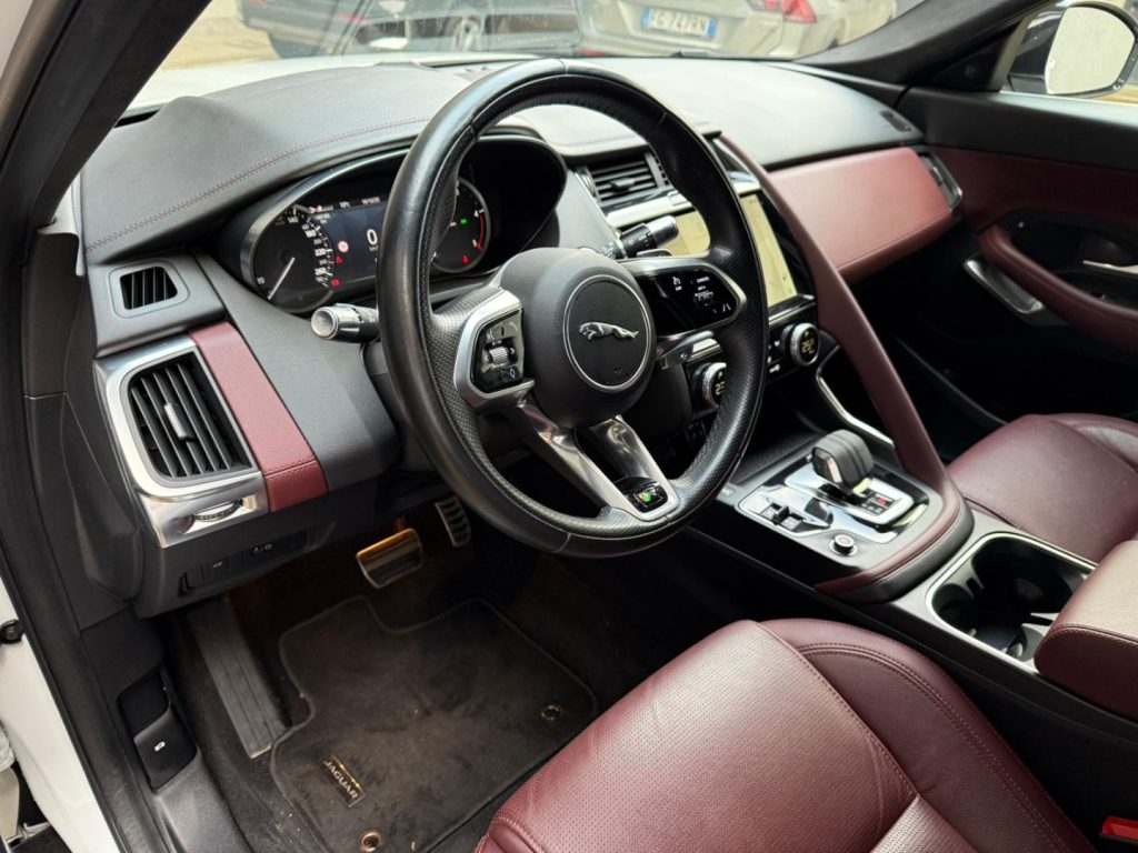 JAGUAR E-Pace 2.0D I4 163 CV AWD Auto R-Dynamic S - 12