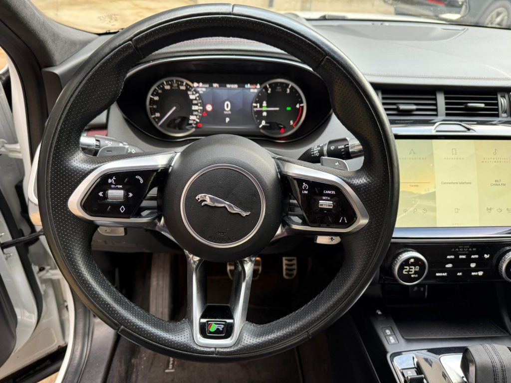 JAGUAR E-Pace 2.0D I4 163 CV AWD Auto R-Dynamic S - 15