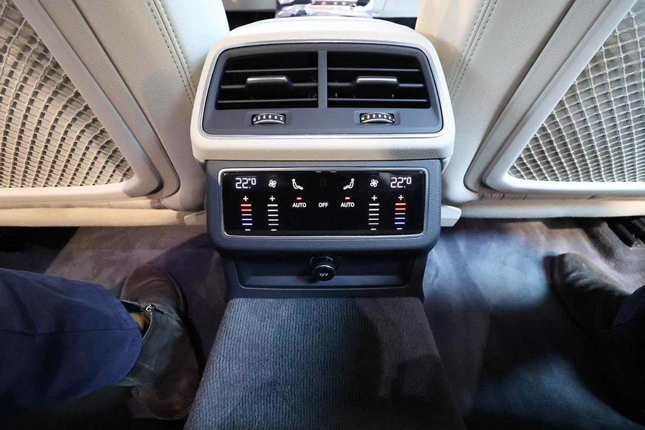 AUDI A6 40 TDI Avant Quattro ultra S-Tronic Business Plus - 38