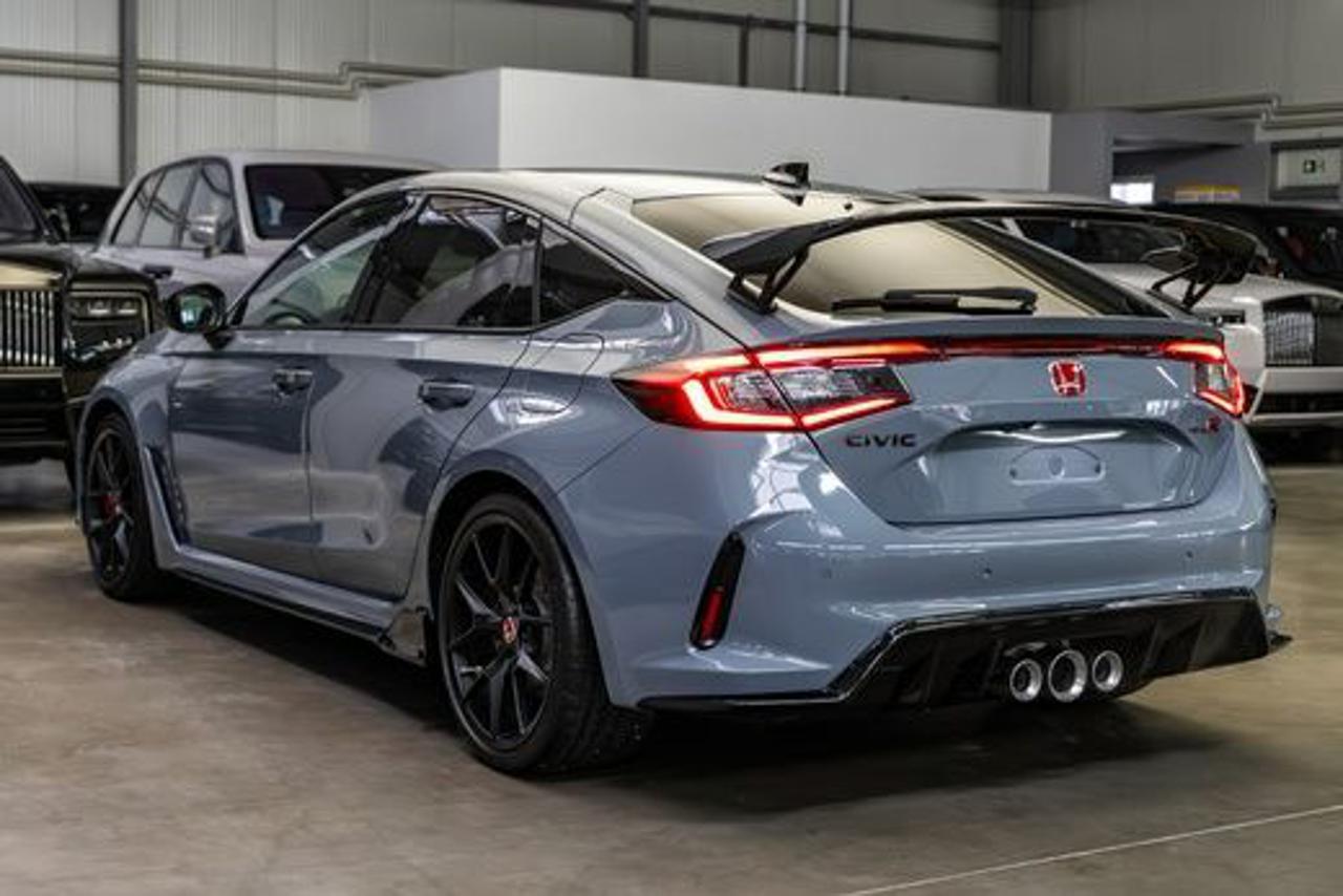 HONDA Civic 2.0 Type-R FL5 - 6