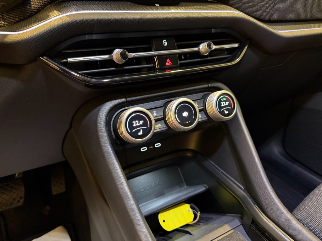 SKODA Kodiaq 2.0 TDI DSG 7P Executive DCC Navi LED ACC - 15