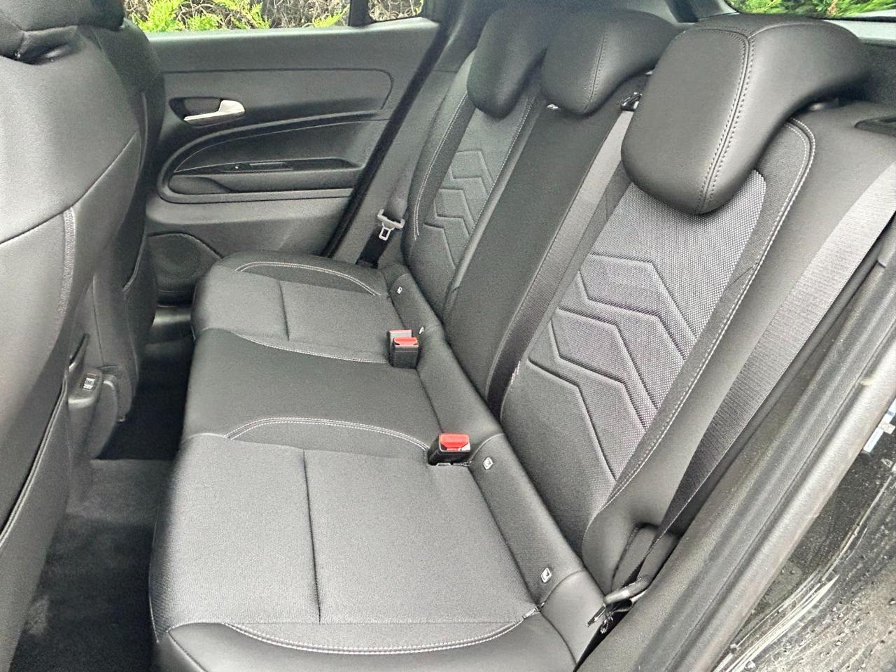 JEEP Avenger 1.2 Turbo 100 CV MHEV Summit - 9