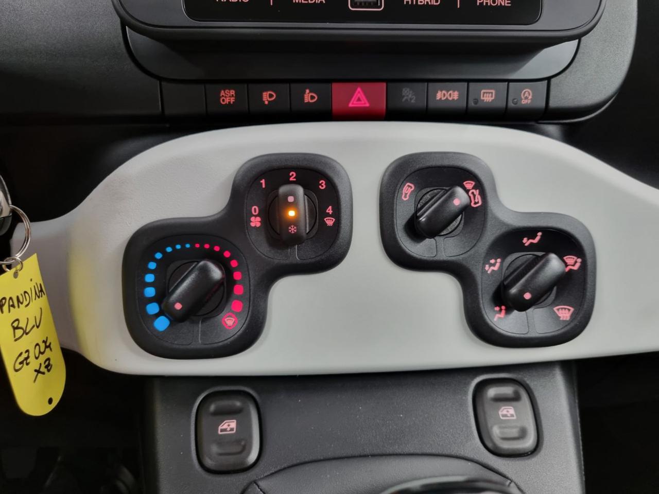 FIAT Panda 1.0 FireFly S&S Hybrid Pandina - 10