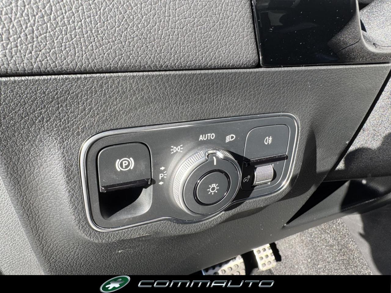 MERCEDES-BENZ GLA 200 d Automatic AMG Line Advanced Plus - 14