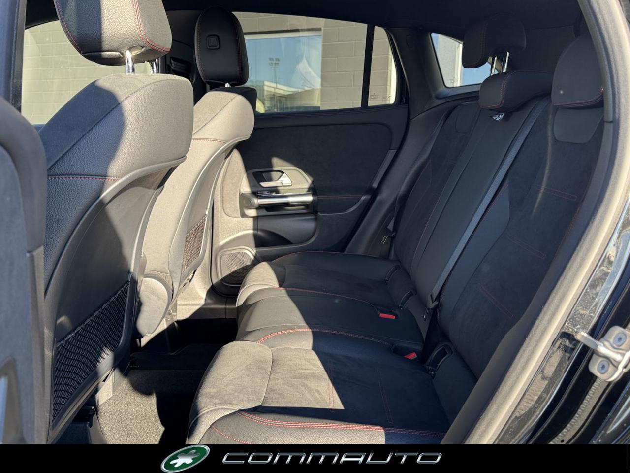 MERCEDES-BENZ GLA 200 d Automatic AMG Line Advanced Plus - 29