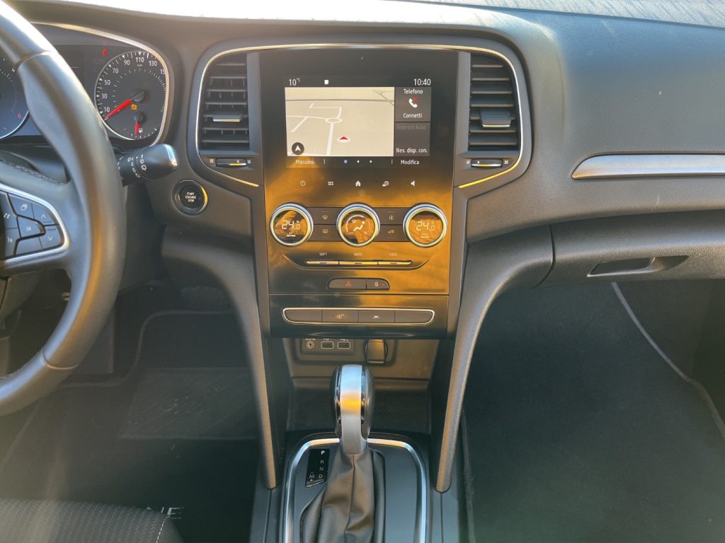 RENAULT Megane 1.5dCi EDC AUTOCARRO N1 AUTO. - 13