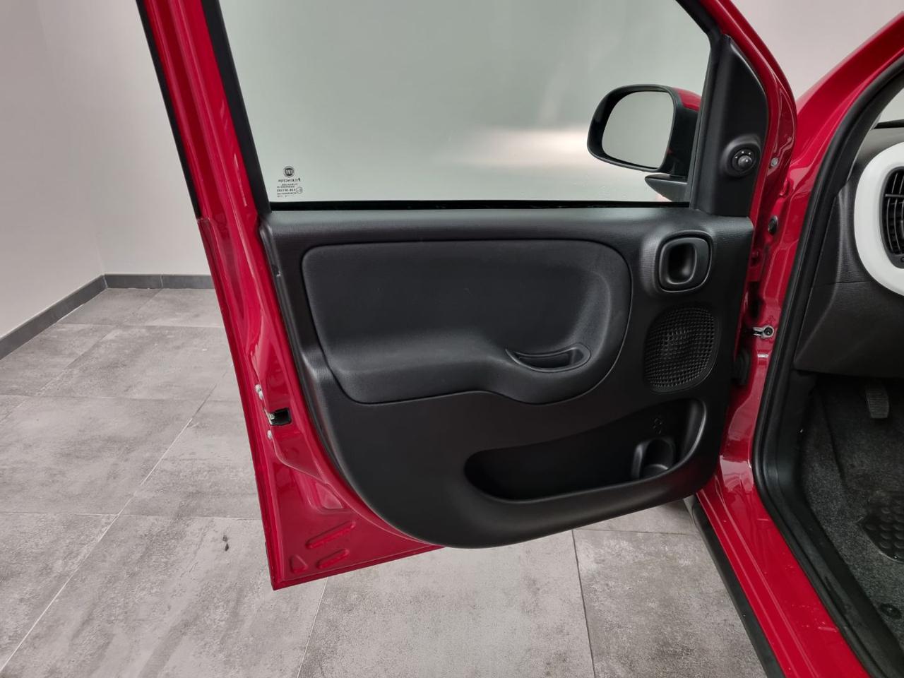 FIAT Panda 1.0 FireFly S&S Hybrid Pandina - 21