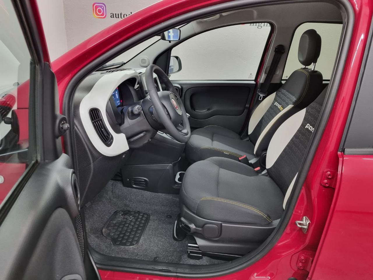 FIAT Panda 1.0 FireFly S&S Hybrid Pandina - 8