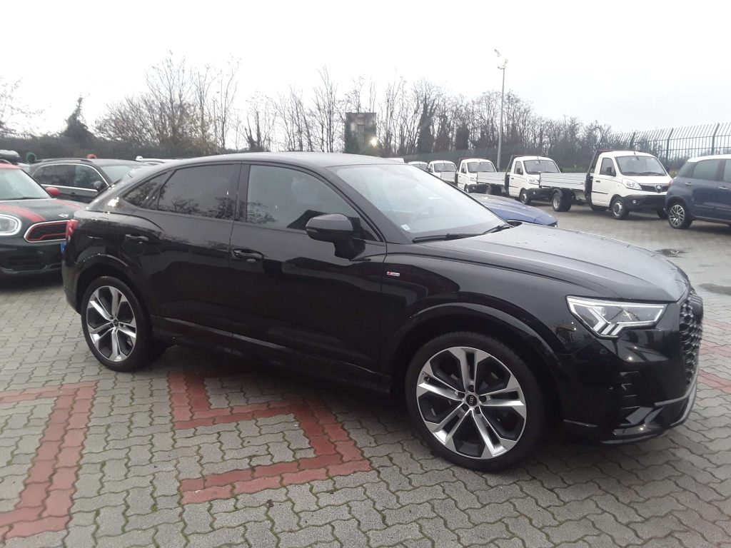 AUDI Q3 Sportback 35 2.0 tdi S line edition s-tronic - 3