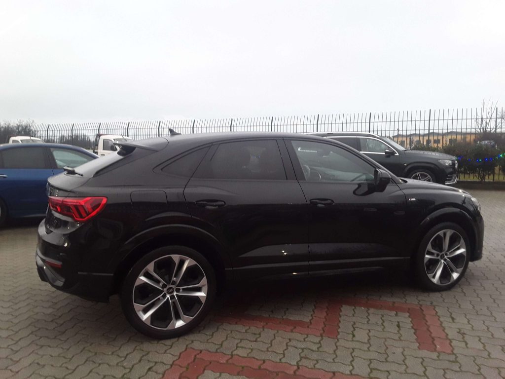 AUDI Q3 Sportback 35 2.0 tdi S line edition s-tronic - 4