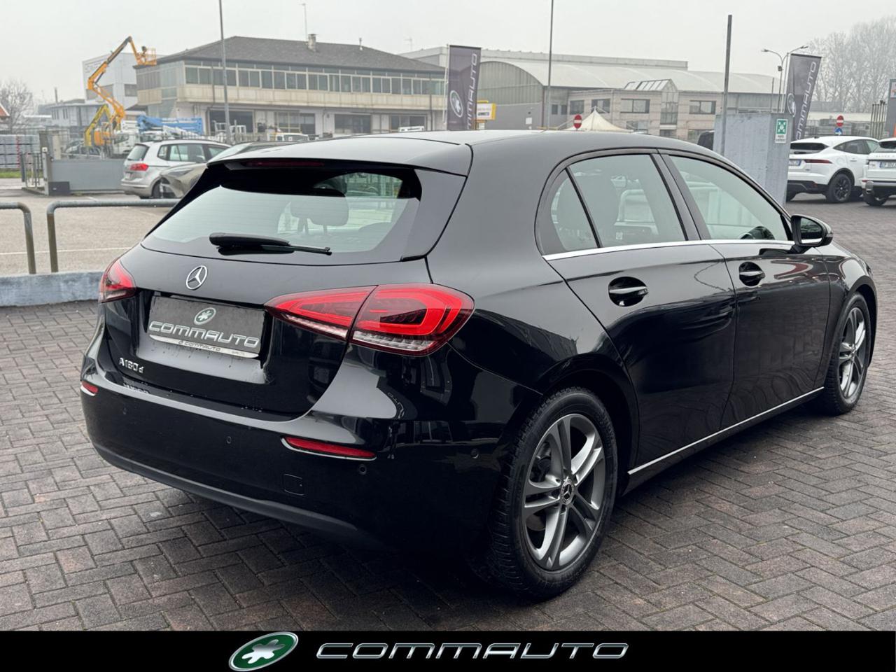 MERCEDES-BENZ A 180 d Automatic Business - 4