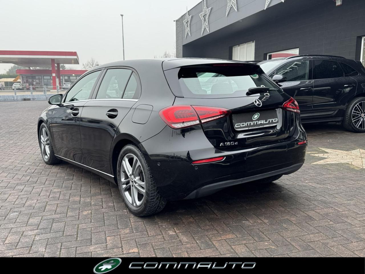 MERCEDES-BENZ A 180 d Automatic Business - 6