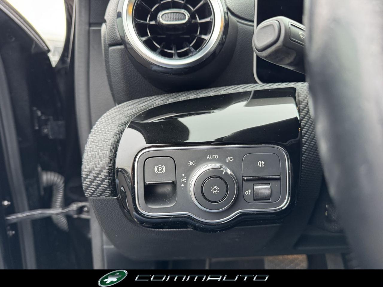 MERCEDES-BENZ A 180 d Automatic Business - 14