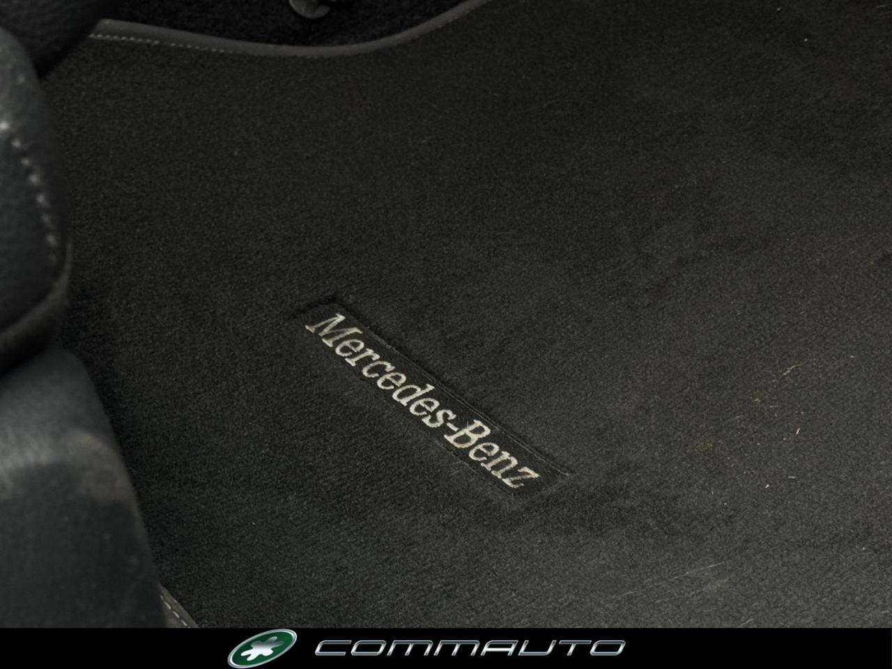 MERCEDES-BENZ A 180 d Automatic Business - 29