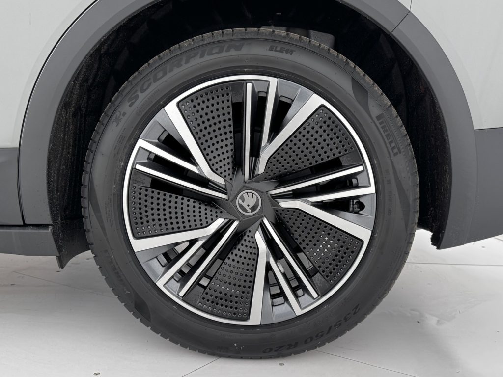 SKODA Elroq 60 - 6
