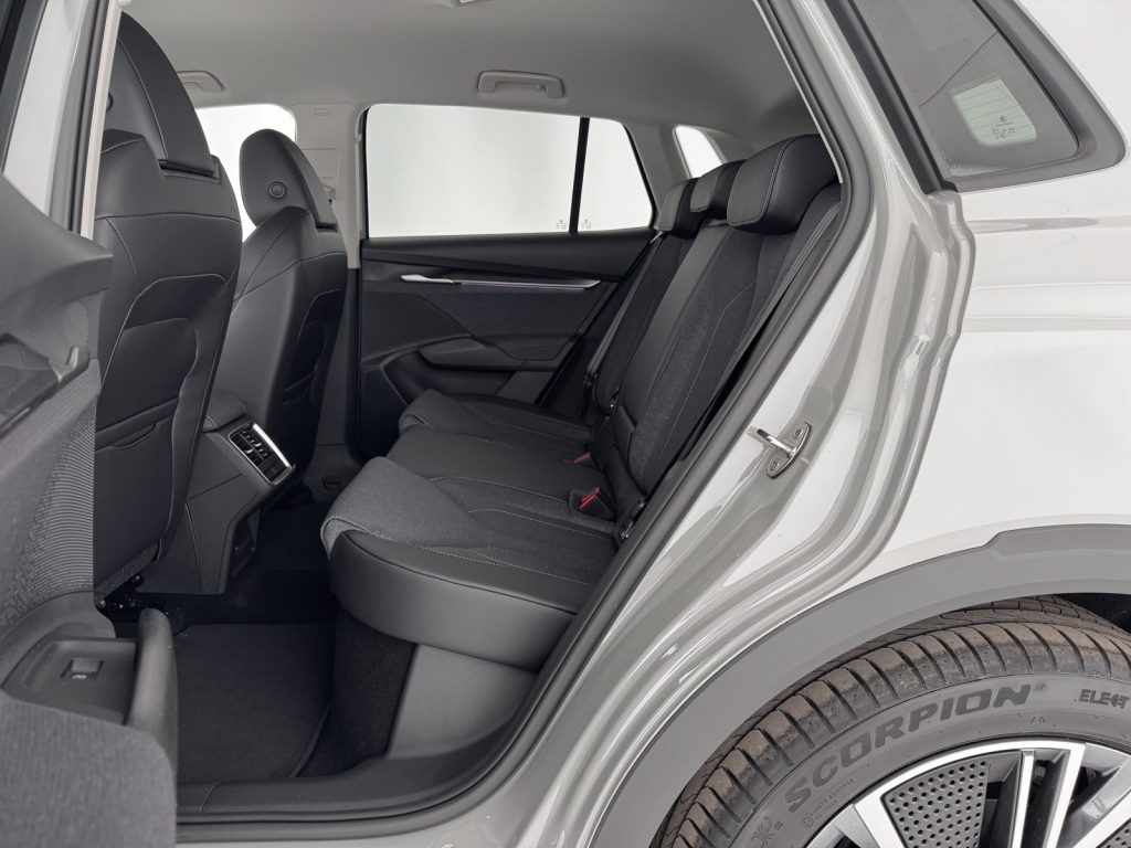 SKODA Elroq 60 - 9