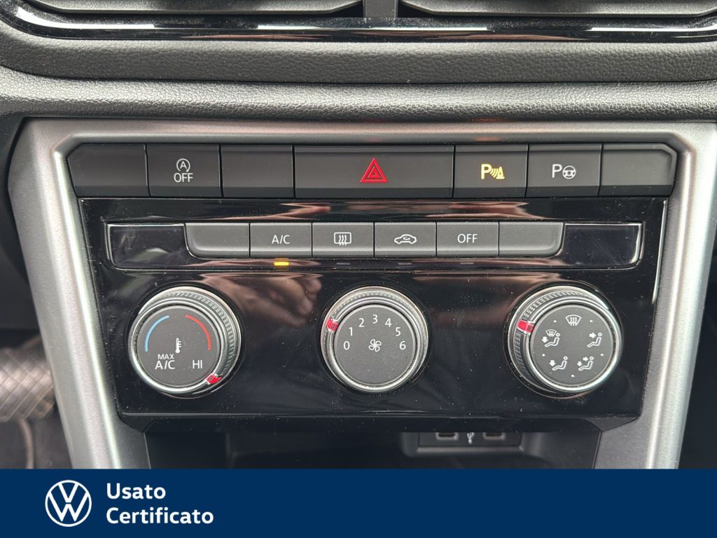 VOLKSWAGEN T-Roc 1.5 tsi life dsg - 16