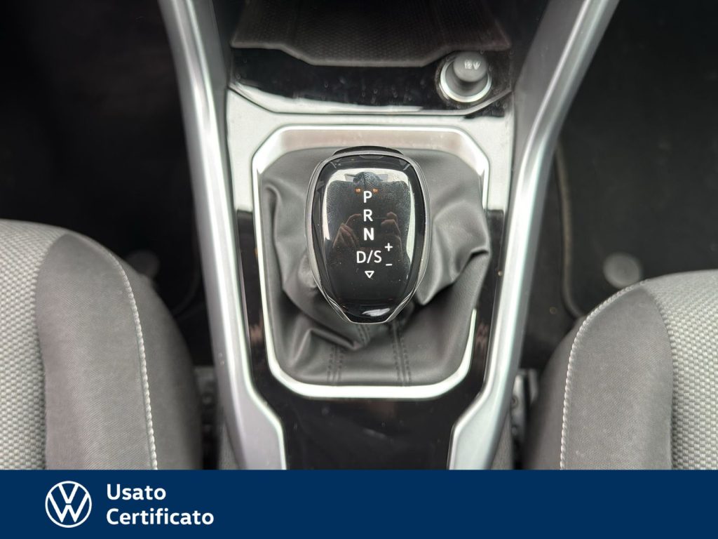 VOLKSWAGEN T-Roc 1.5 tsi life dsg - 17