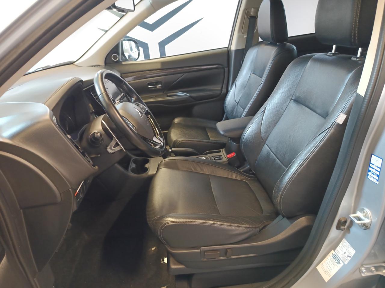 MITSUBISHI Outlander 2.2 DI-D 4WD Instyle Automatico - 8