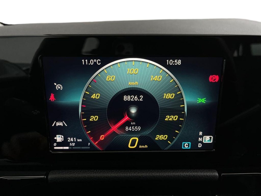 MERCEDES-BENZ B 180 d Automatic Sport - 8