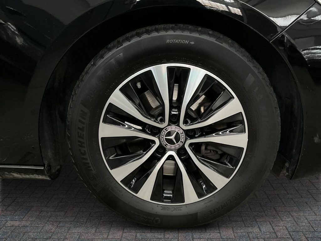 MERCEDES-BENZ B 180 d Automatic Sport - 7