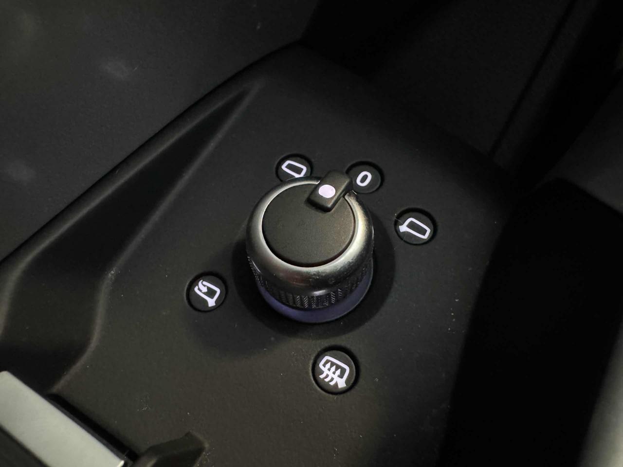 AUDI Q3 40 TDI quattro S tronic Business - 22