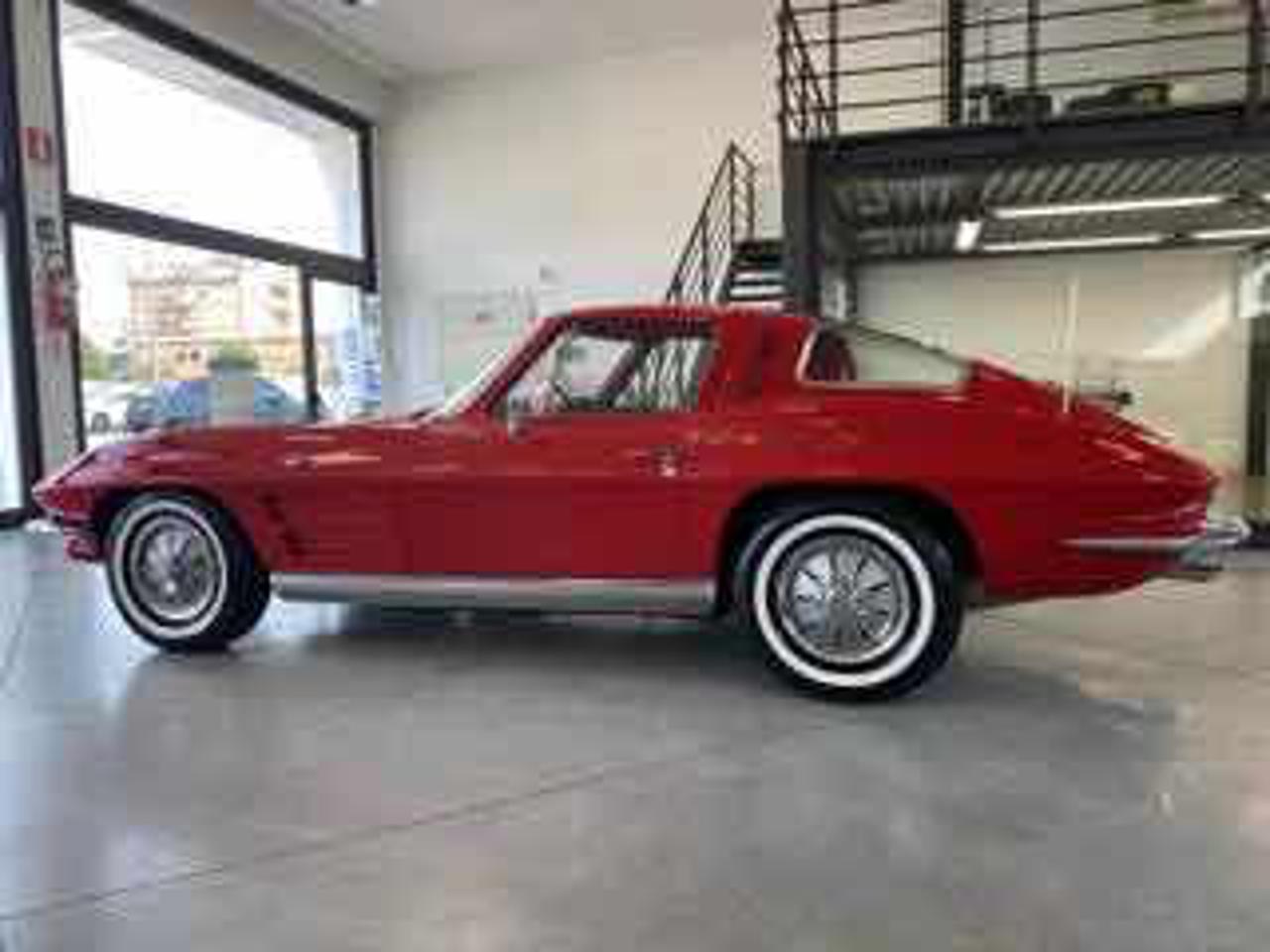 CORVETTE C2 STING RAY COUPE - 8