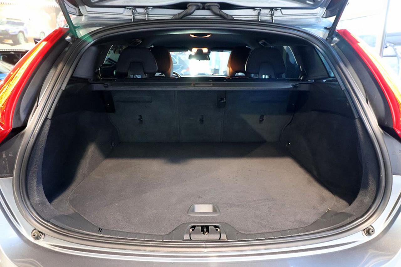 VOLVO V60 Cross Country D3 Geartronic Momentum - 12