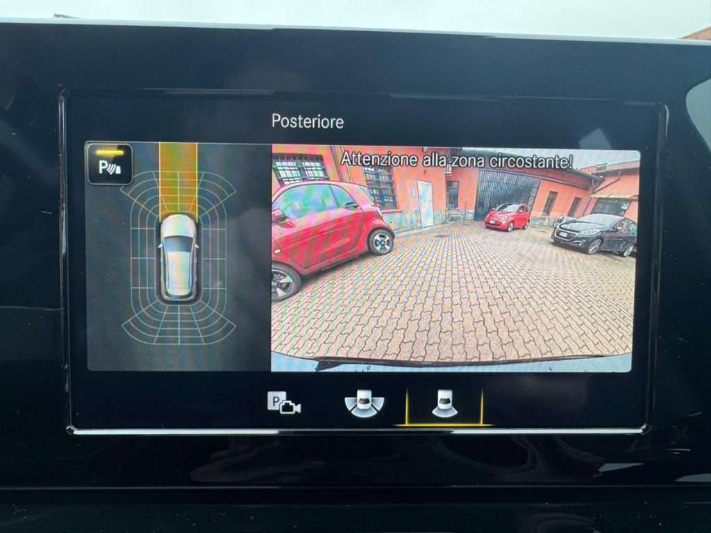 MERCEDES-BENZ B 180 Sport Plus - 12