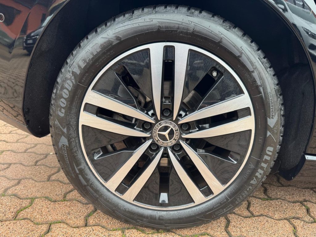 MERCEDES-BENZ B 180 Sport Plus - 19