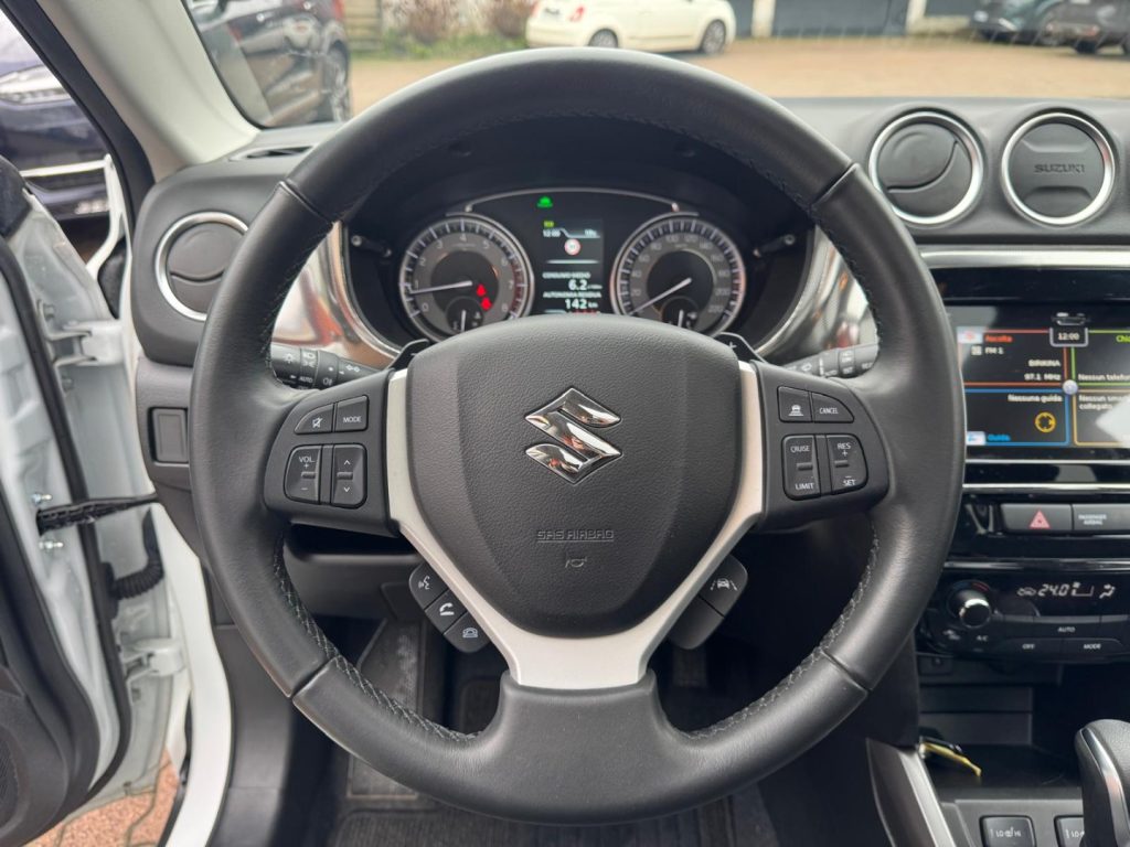 SUZUKI Vitara 1.5 140V Hybrid A/T Starview - 9