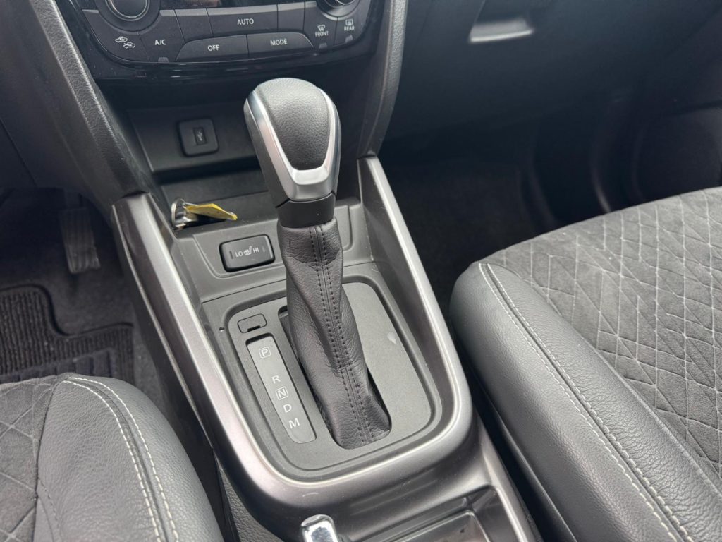 SUZUKI Vitara 1.5 140V Hybrid A/T Starview - 10