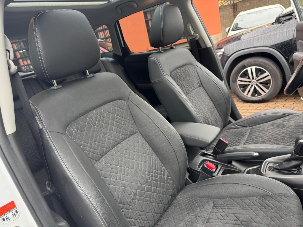 SUZUKI Vitara 1.5 140V Hybrid A/T Starview - 13