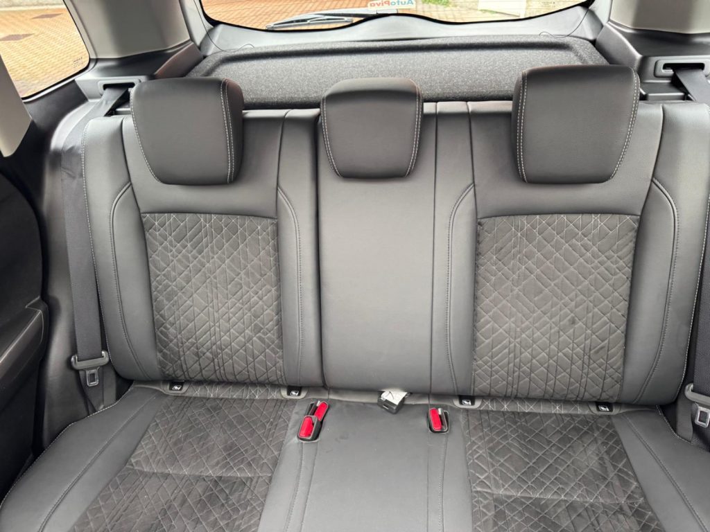 SUZUKI Vitara 1.5 140V Hybrid A/T Starview - 14