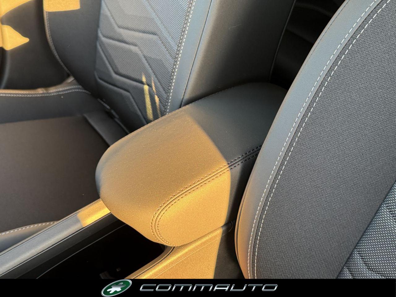 JEEP Avenger 1.2 Turbo 100 CV MHEV Summit - 31