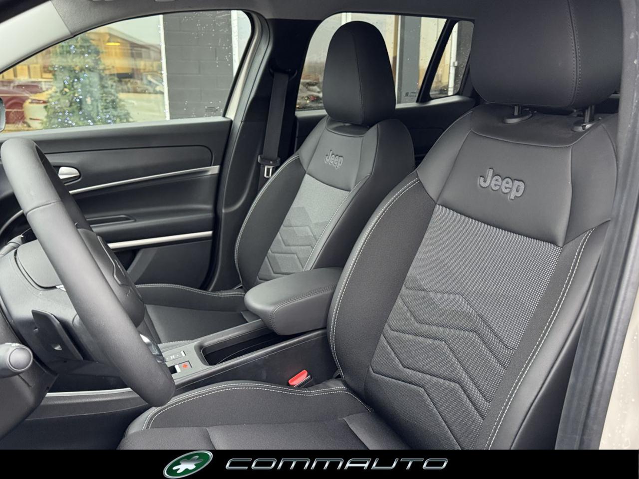 JEEP Avenger 1.2 Turbo 100 CV Summit DCT HYBRID - 14