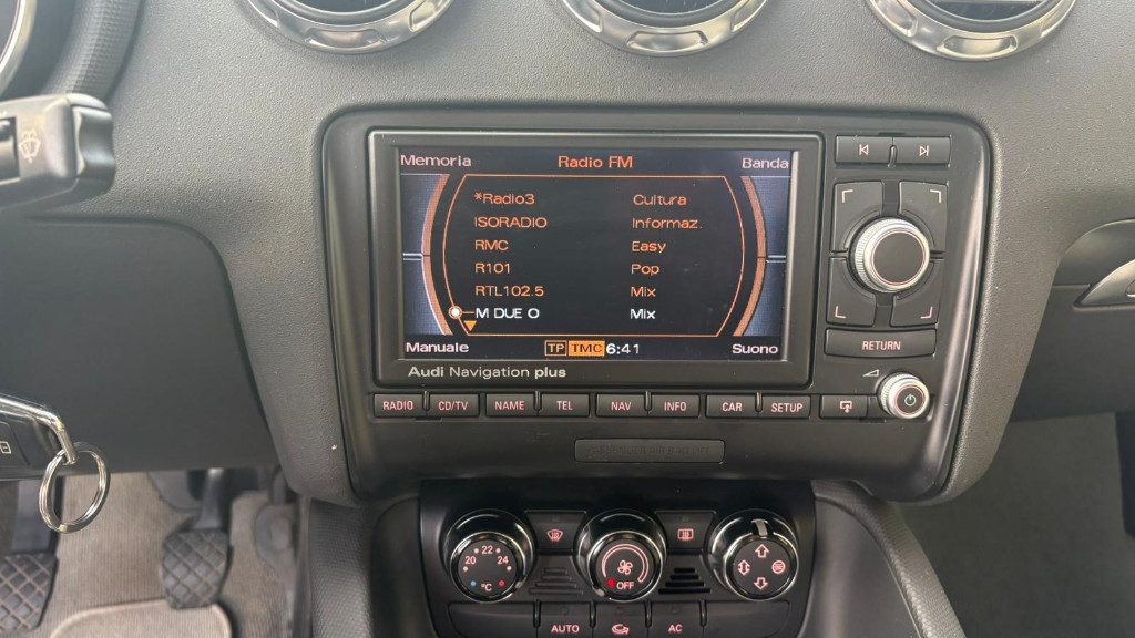 AUDI TT Roadster 1.8 TFSI Advanced plus - 10