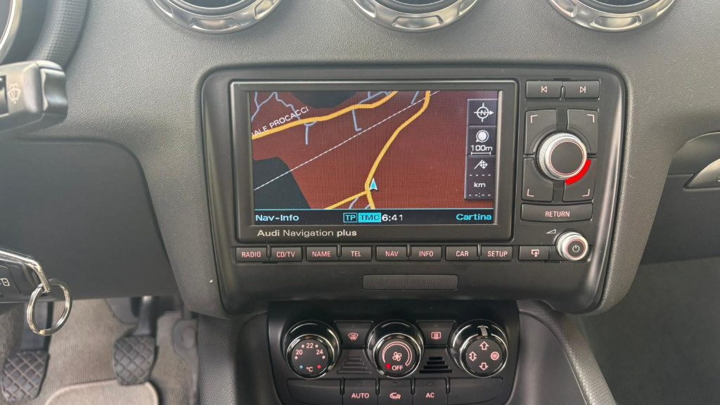 AUDI TT Roadster 1.8 TFSI Advanced plus - 11