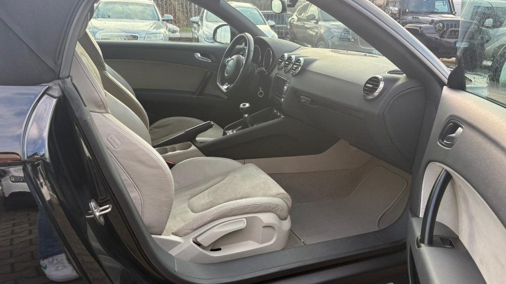 AUDI TT Roadster 1.8 TFSI Advanced plus - 13