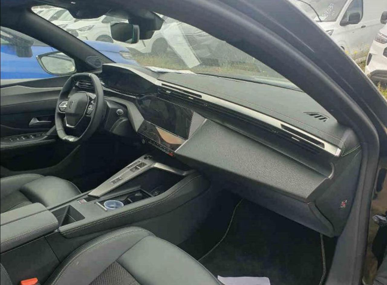 PEUGEOT 308 Plug-in Hybrid 225 e-EAT8 SW GT - 6