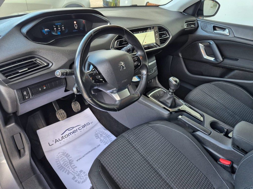 PEUGEOT 308 BlueHDi 130 S&S SW - 6