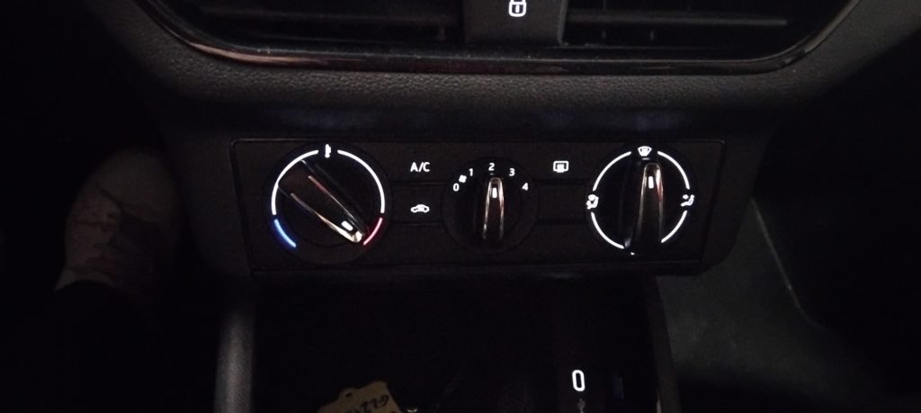 SKODA Kamiq 1.0 TSI Ambition VIDEO - 20