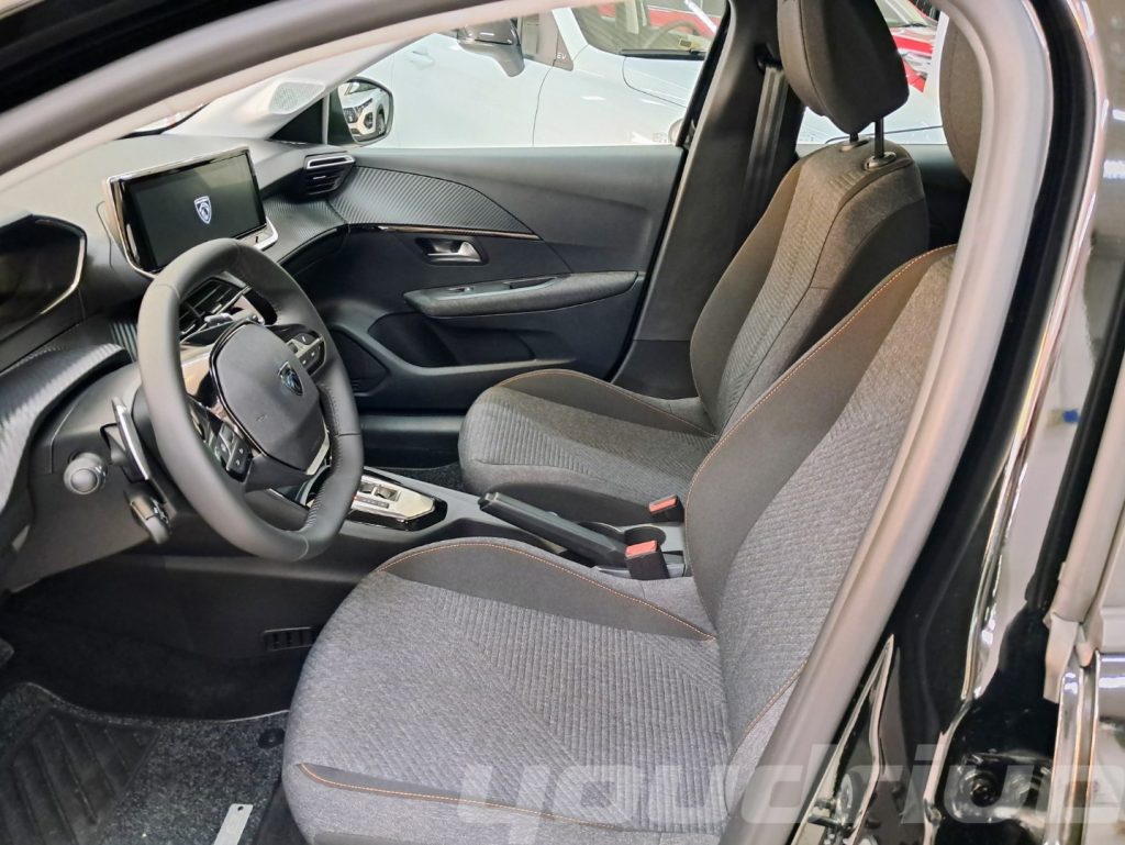 PEUGEOT 208 / Hybrid 110 e-DCS6 Style KM0 - 8